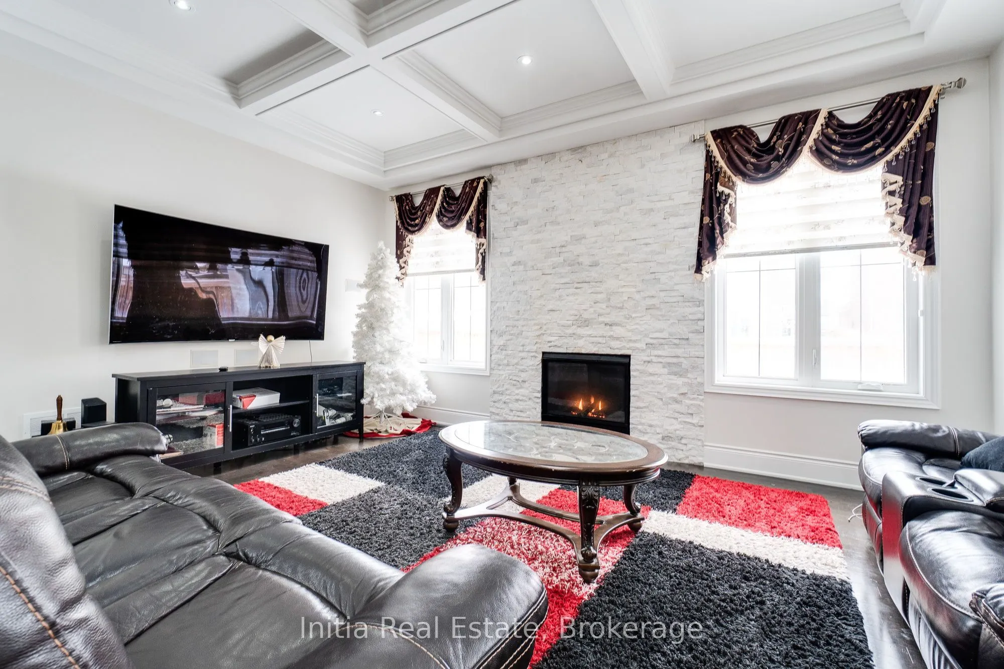 12 Erintown Crescent S