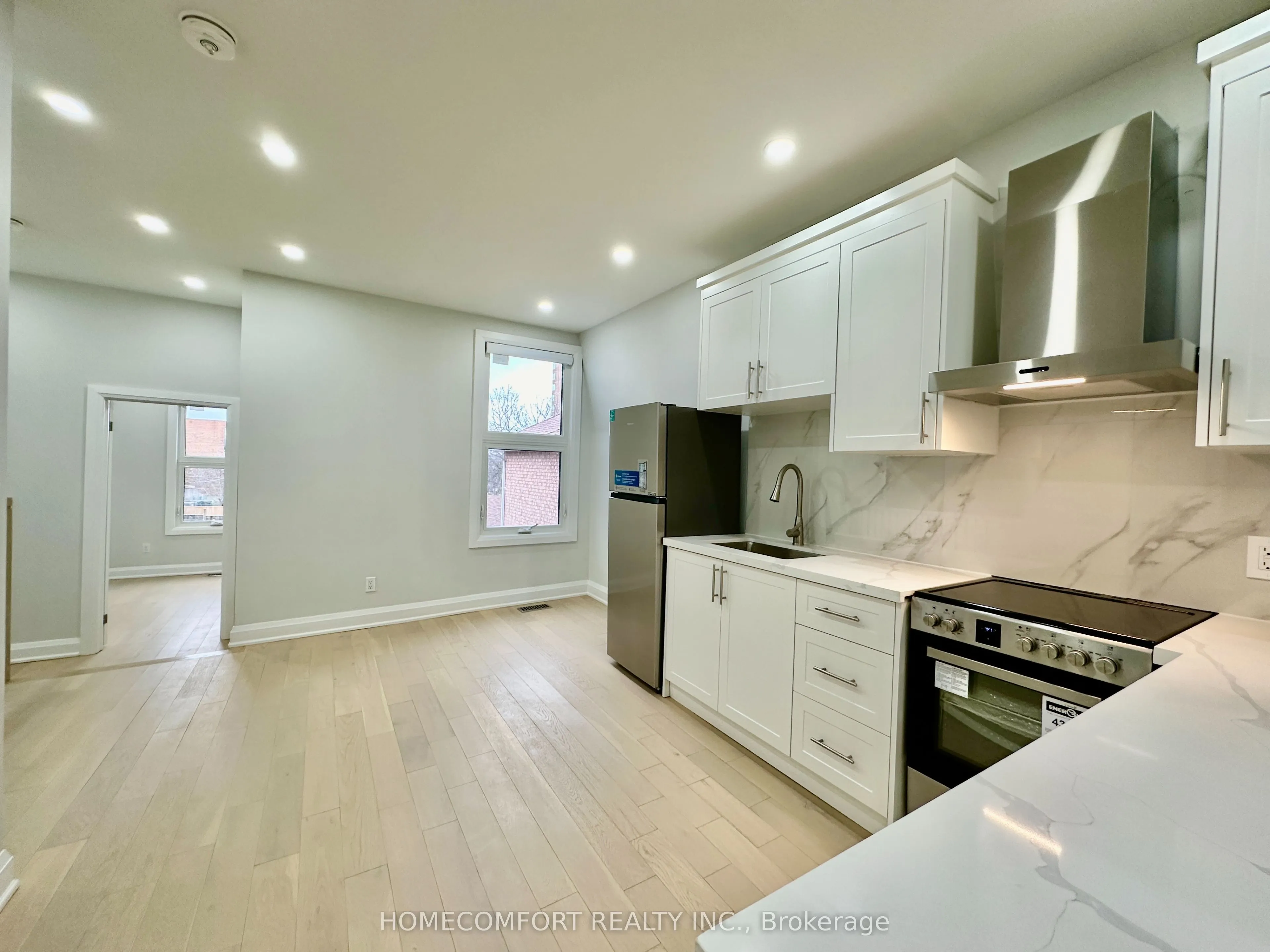 211 Osler Street #Upper