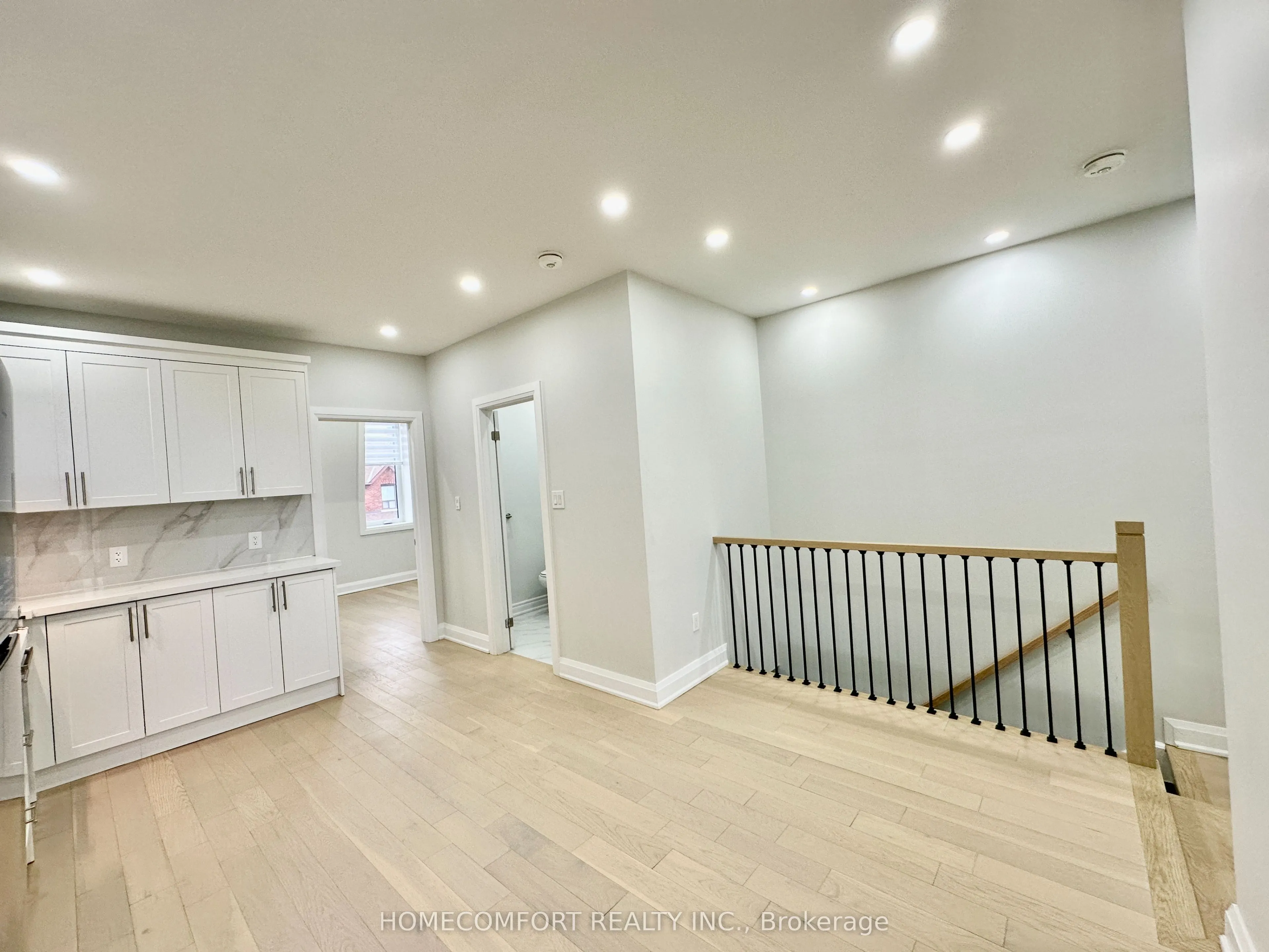 211 Osler Street #Upper