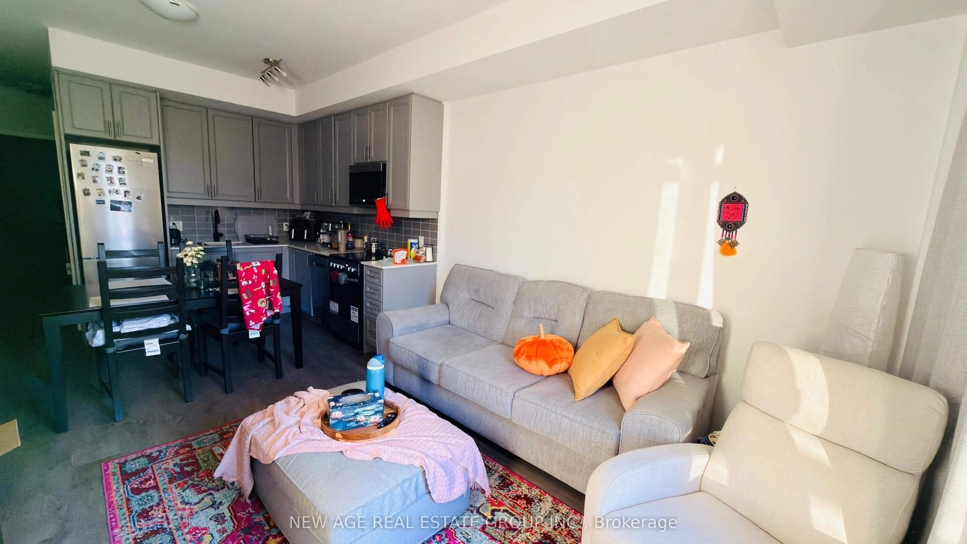 2343 khalsa gate Road #310
