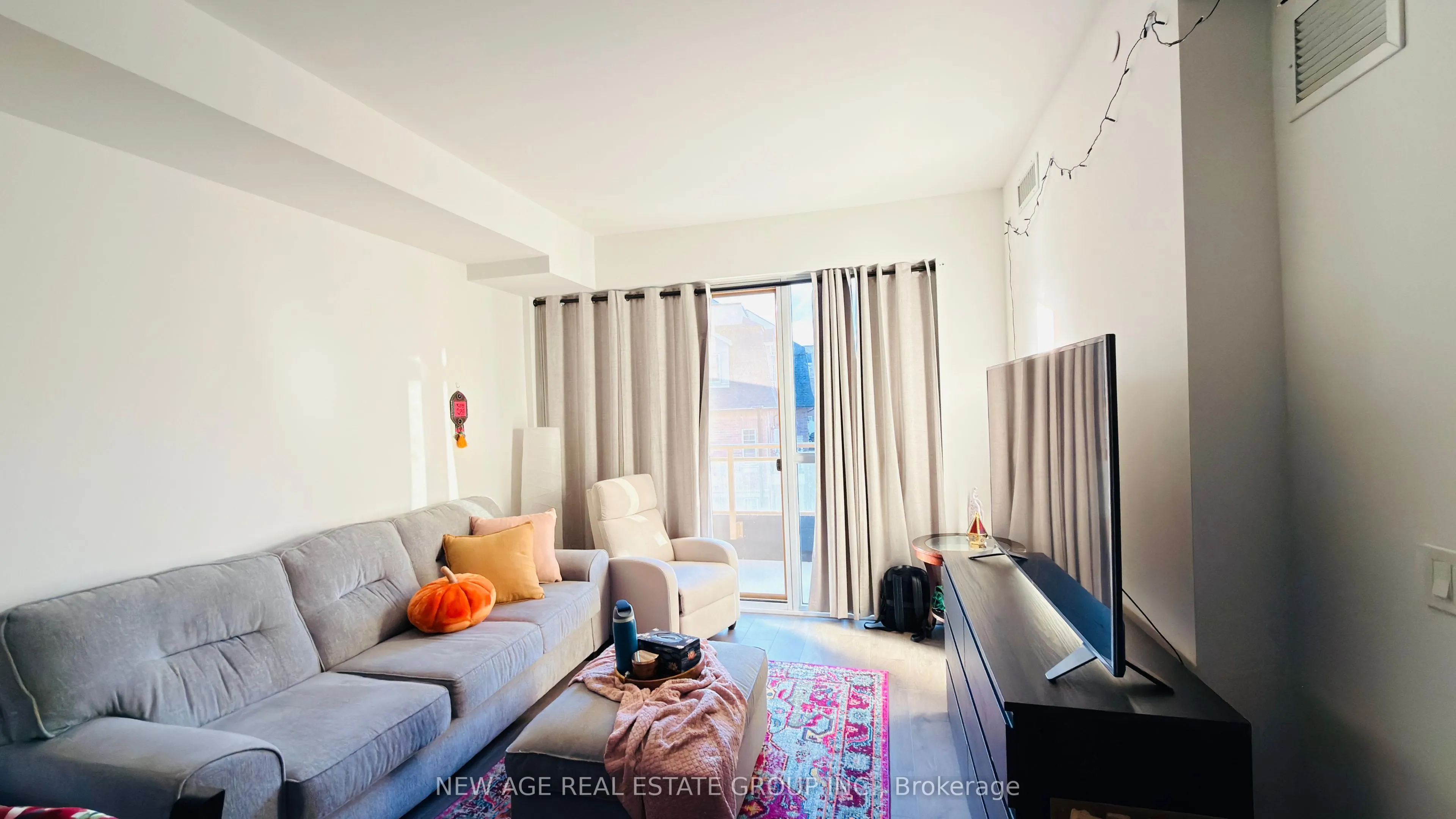 2343 khalsa gate Road #310