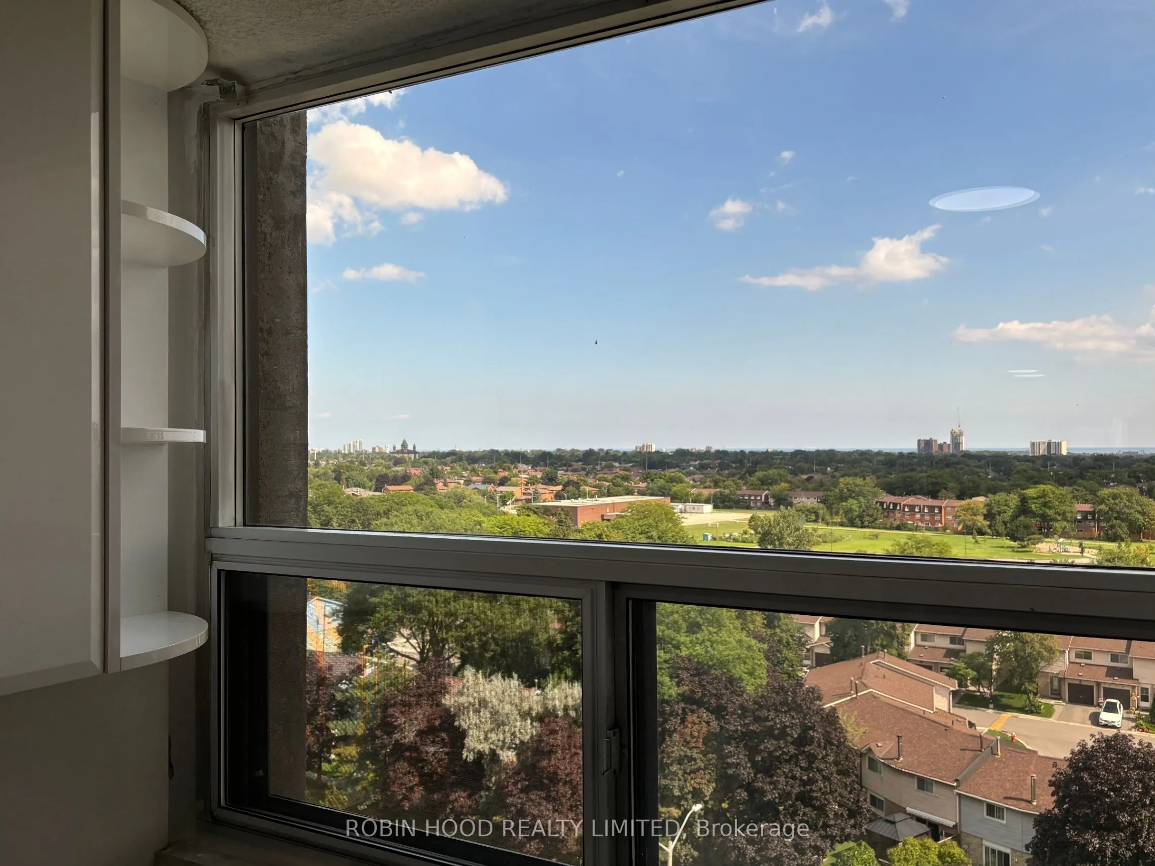 355 Rathburn Road E #1001