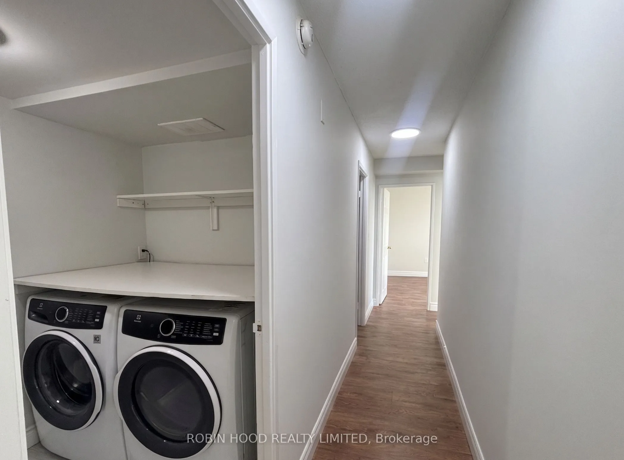 355 Rathburn Road E #1001