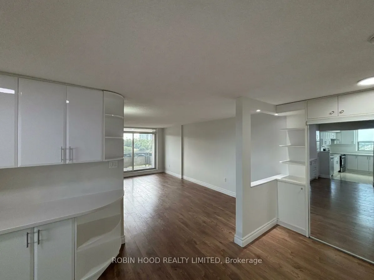 355 Rathburn Road E #1001