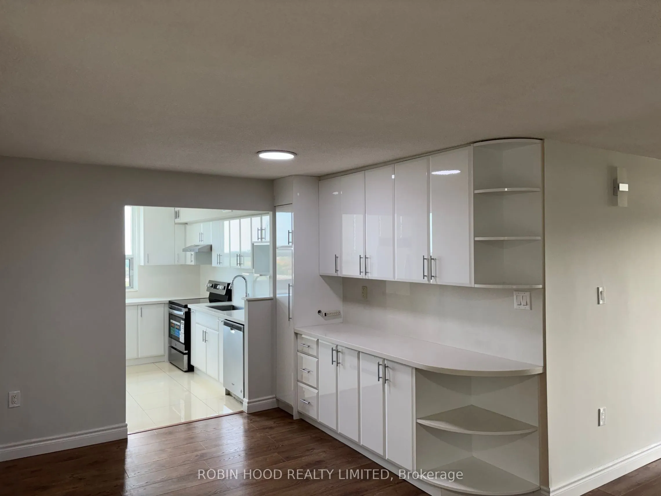 355 Rathburn Road E #1001
