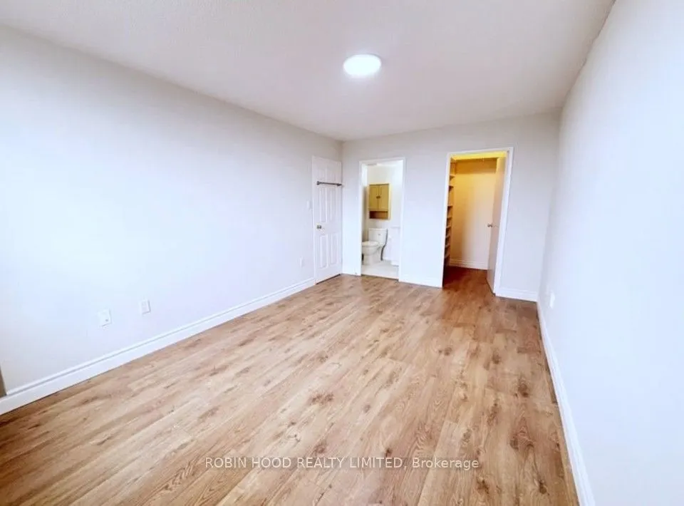 355 Rathburn Road E #1001