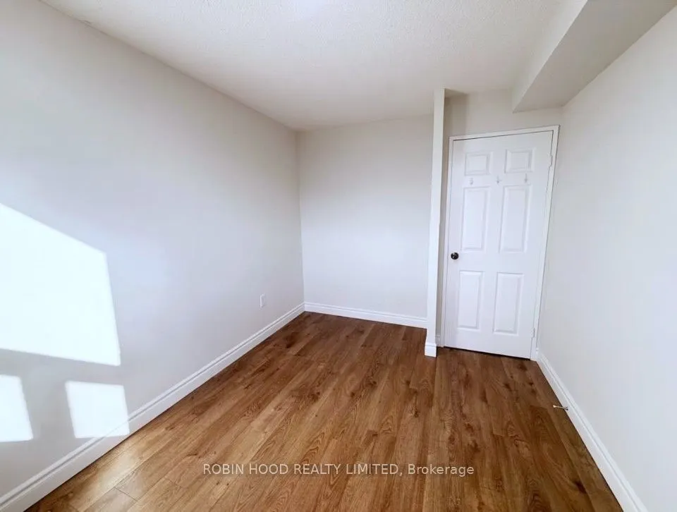 355 Rathburn Road E #1001