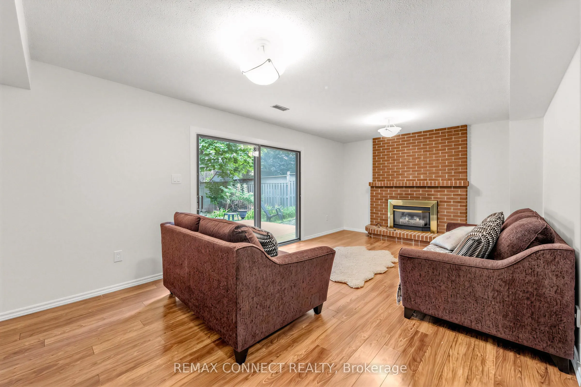 4199 Trellis Crescent