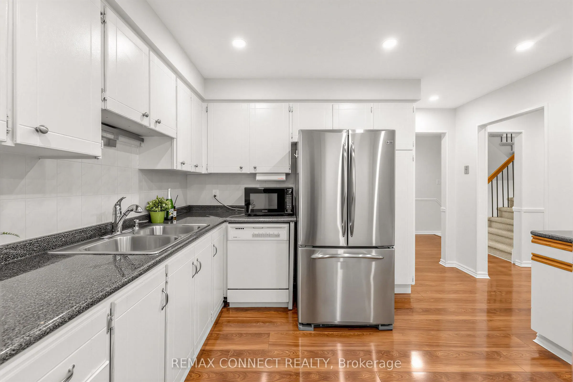 4199 Trellis Crescent
