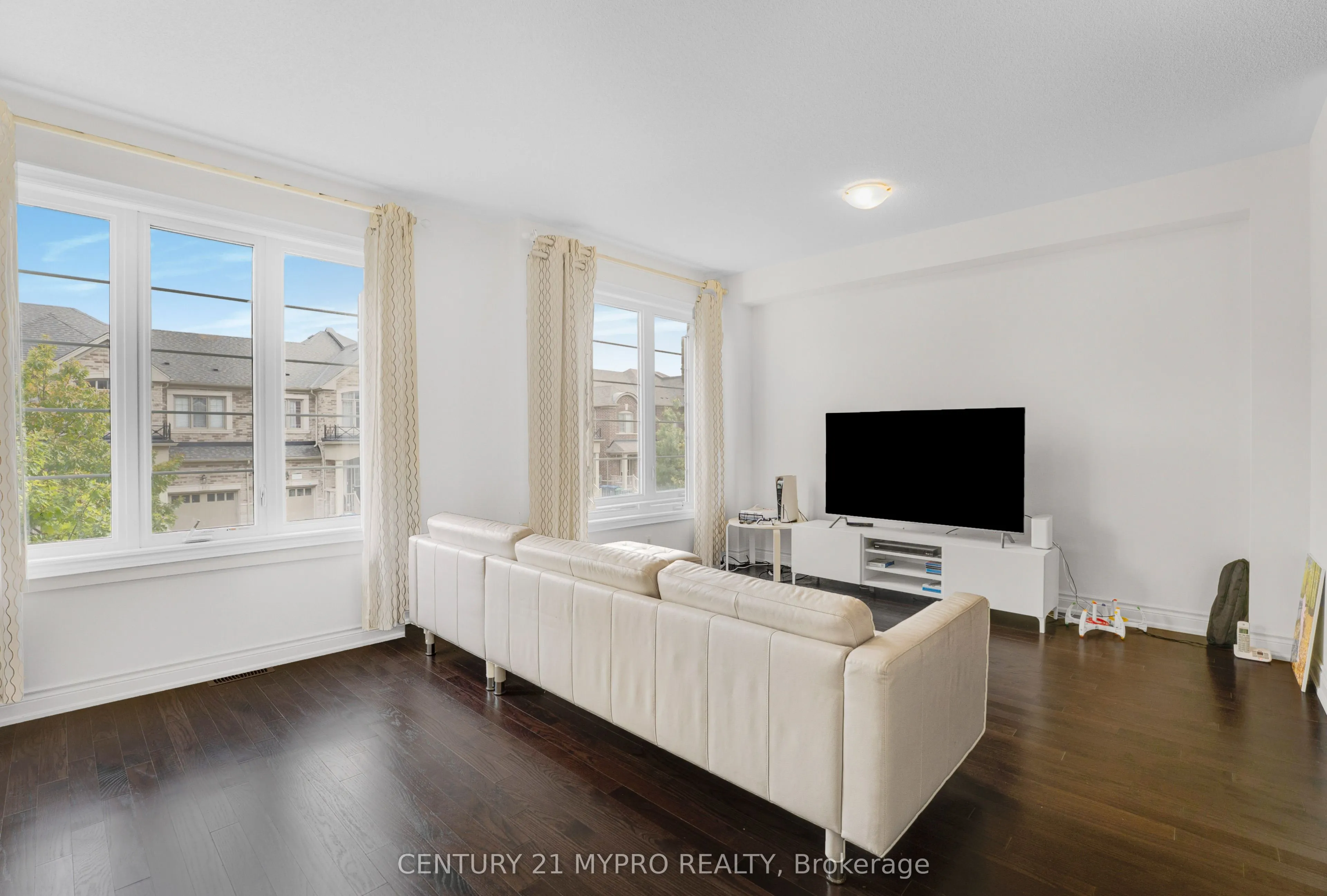 12 Brushwood Drive