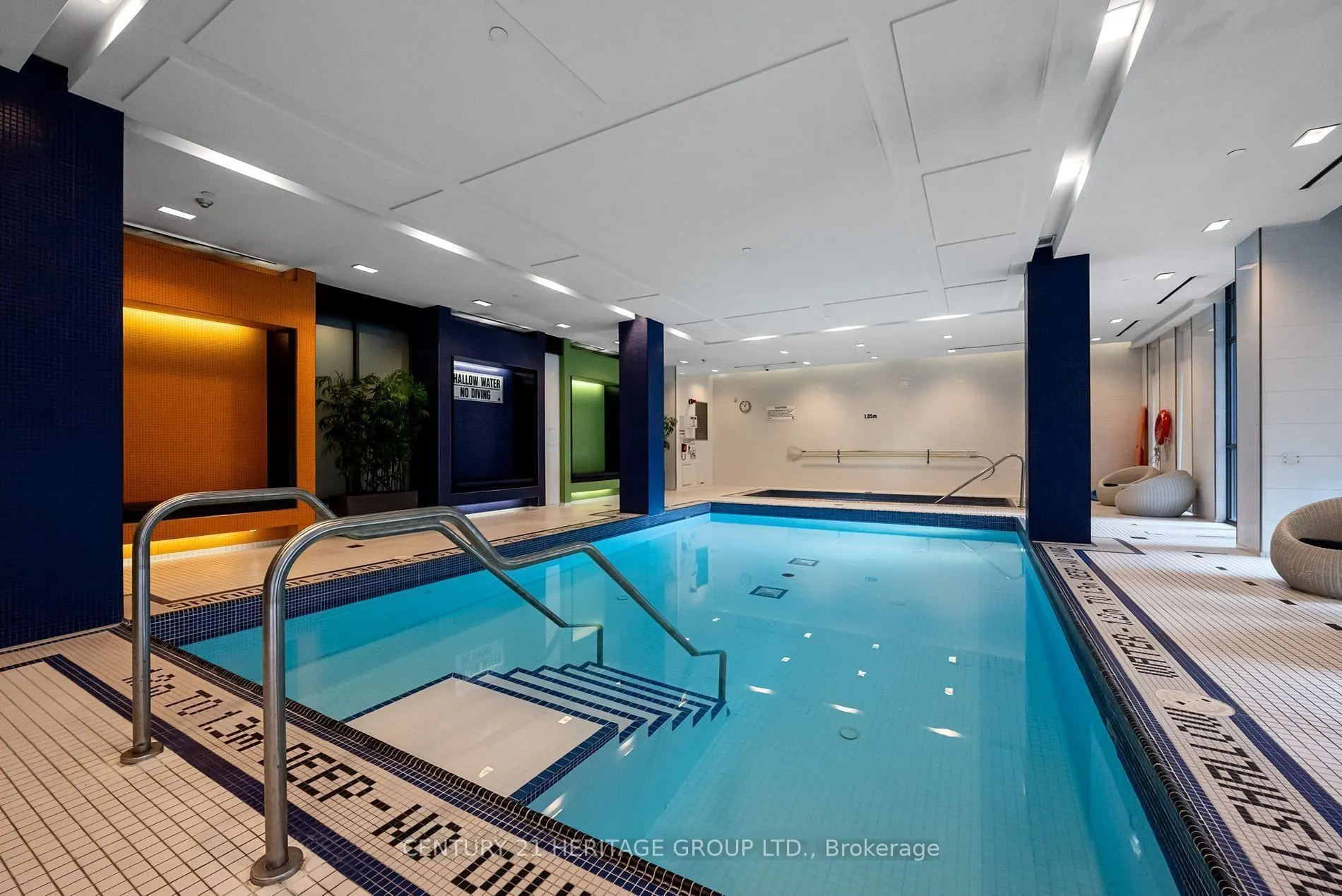 1185 The Queensway Avenue #1017
