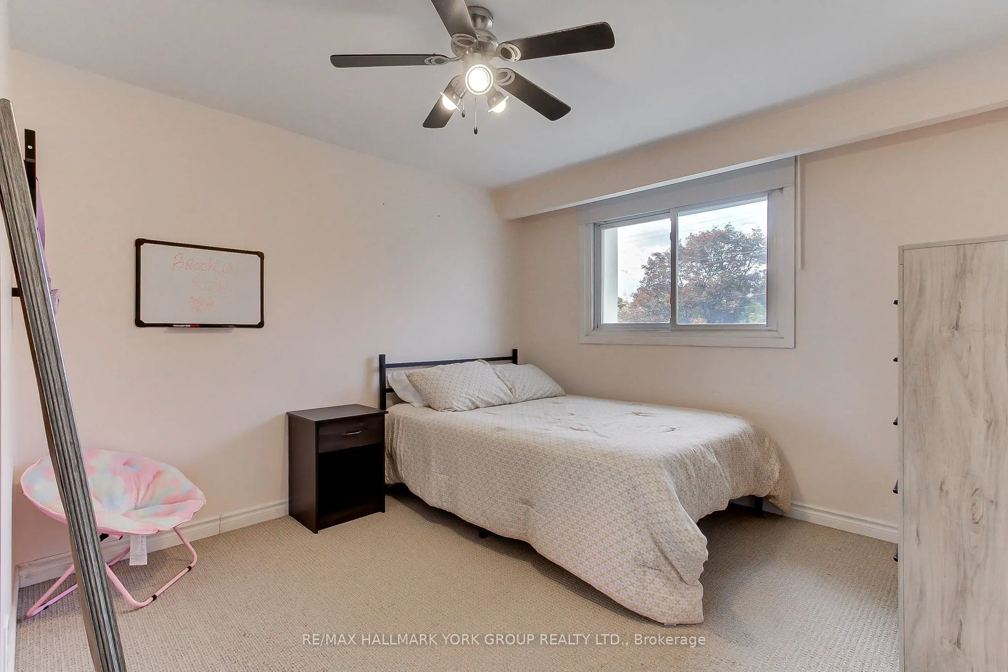 137 Churchill Road S