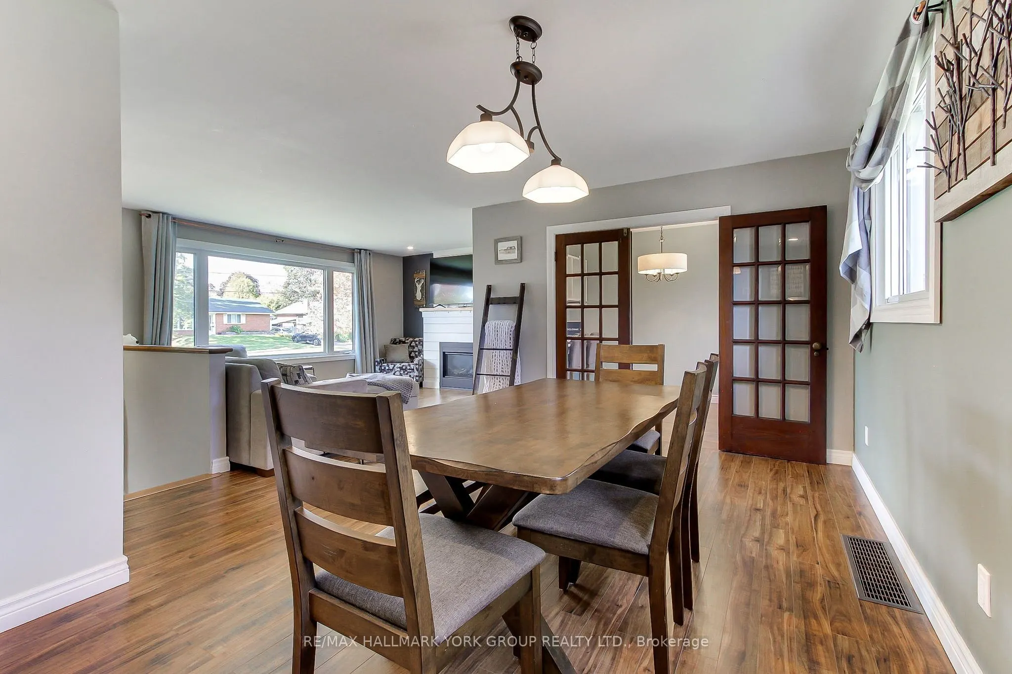 137 Churchill Road S