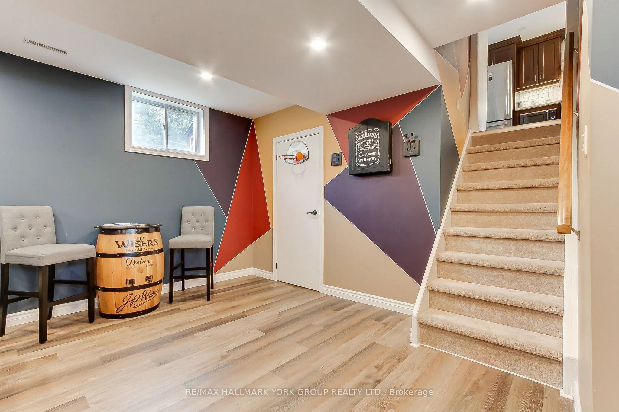 137 Churchill Road S
