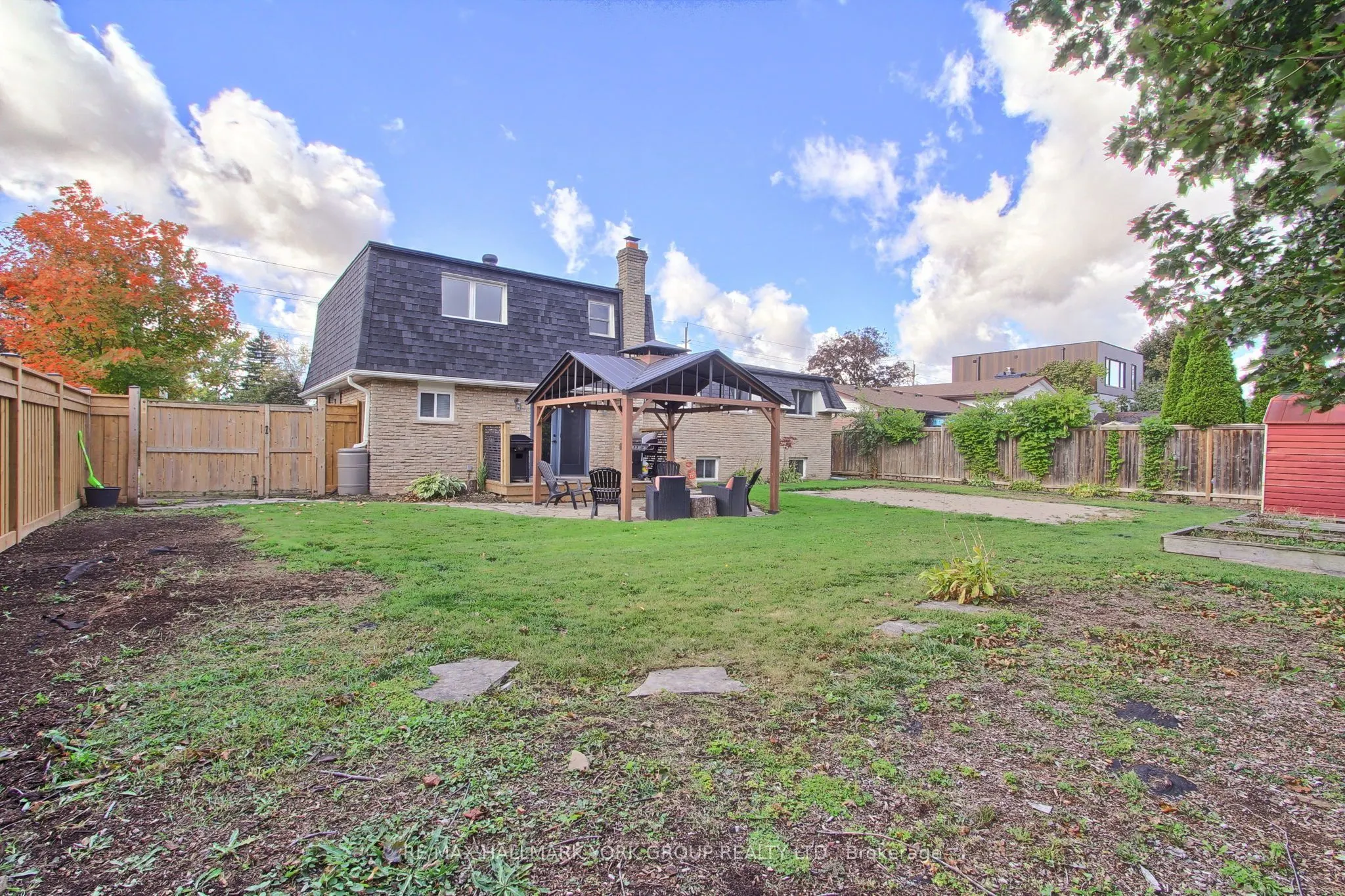 137 Churchill Road S