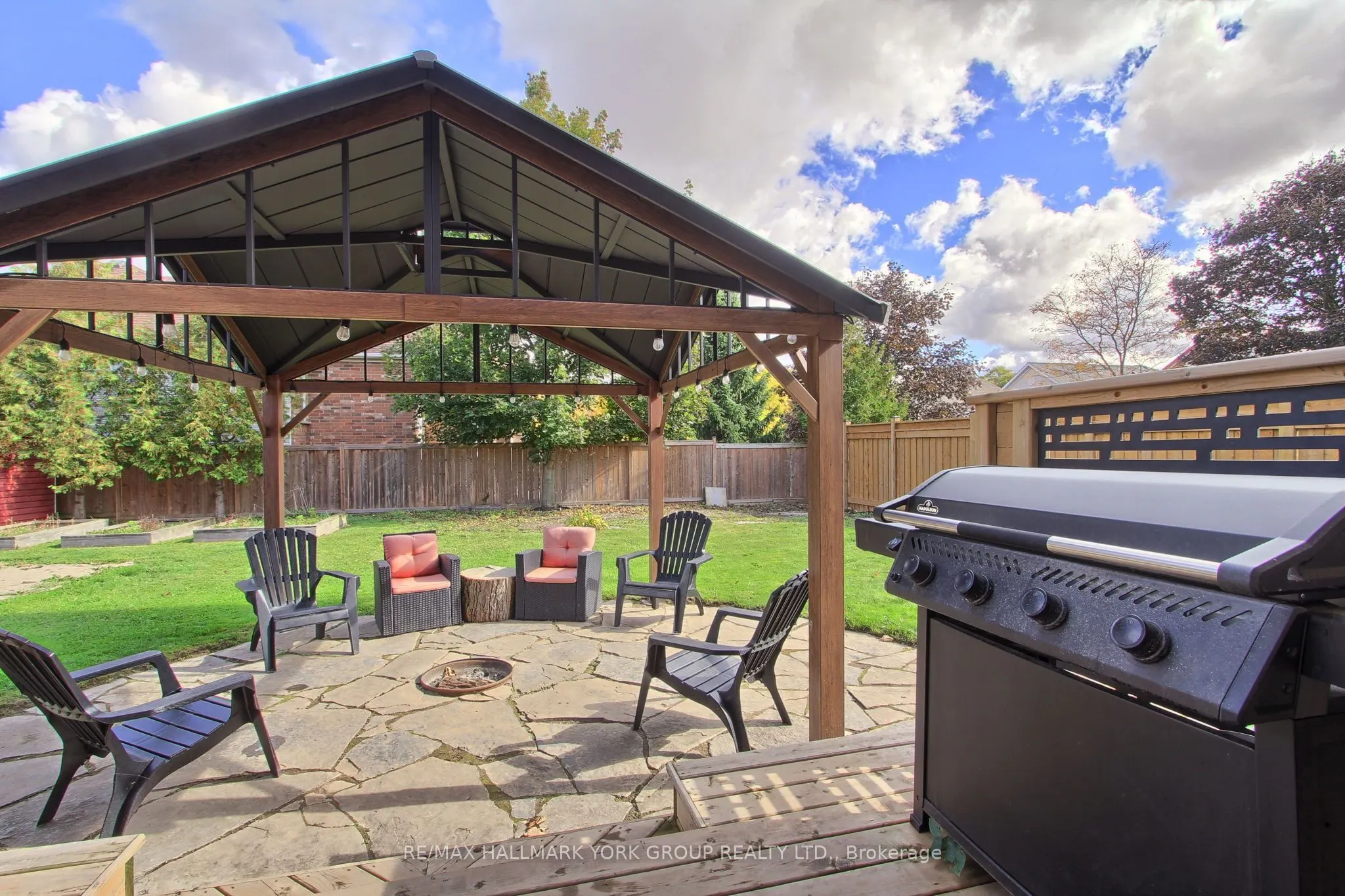137 Churchill Road S