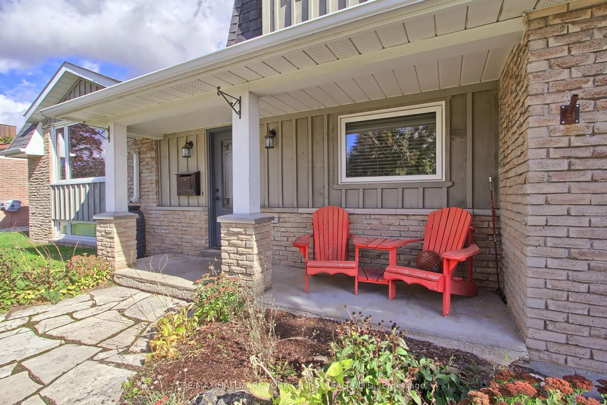 137 Churchill Road S