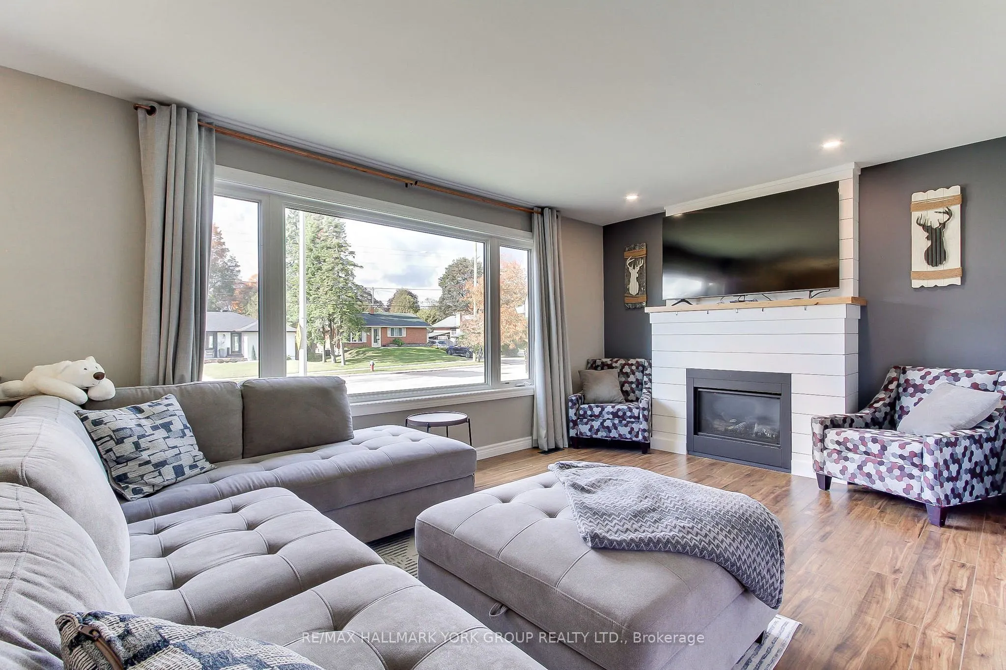 137 Churchill Road S
