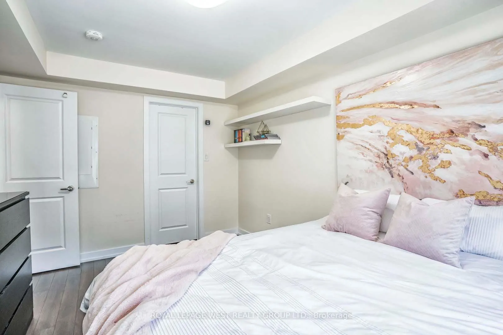2355 Sheppard Avenue W #238