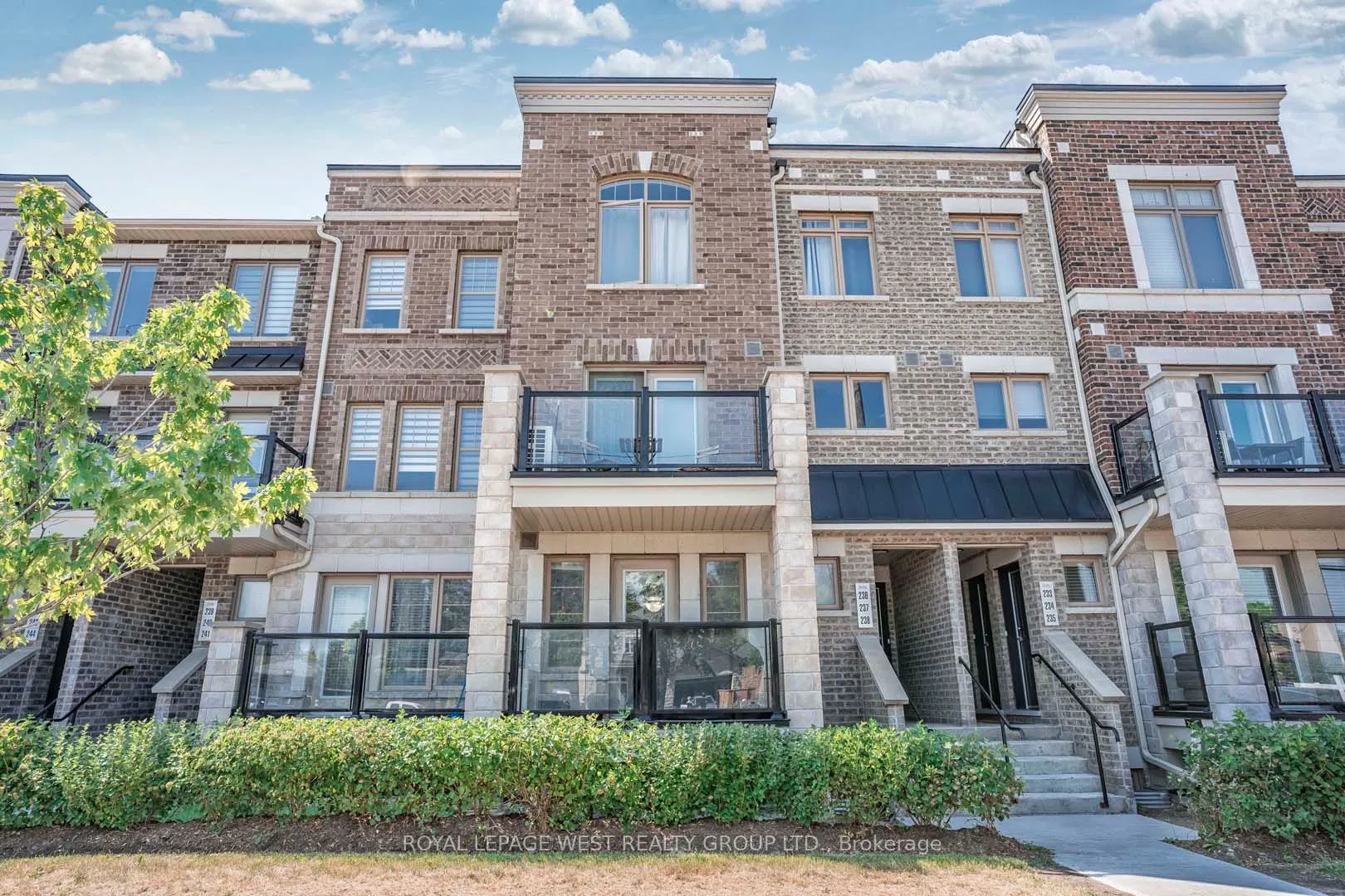 2355 Sheppard Avenue W #238