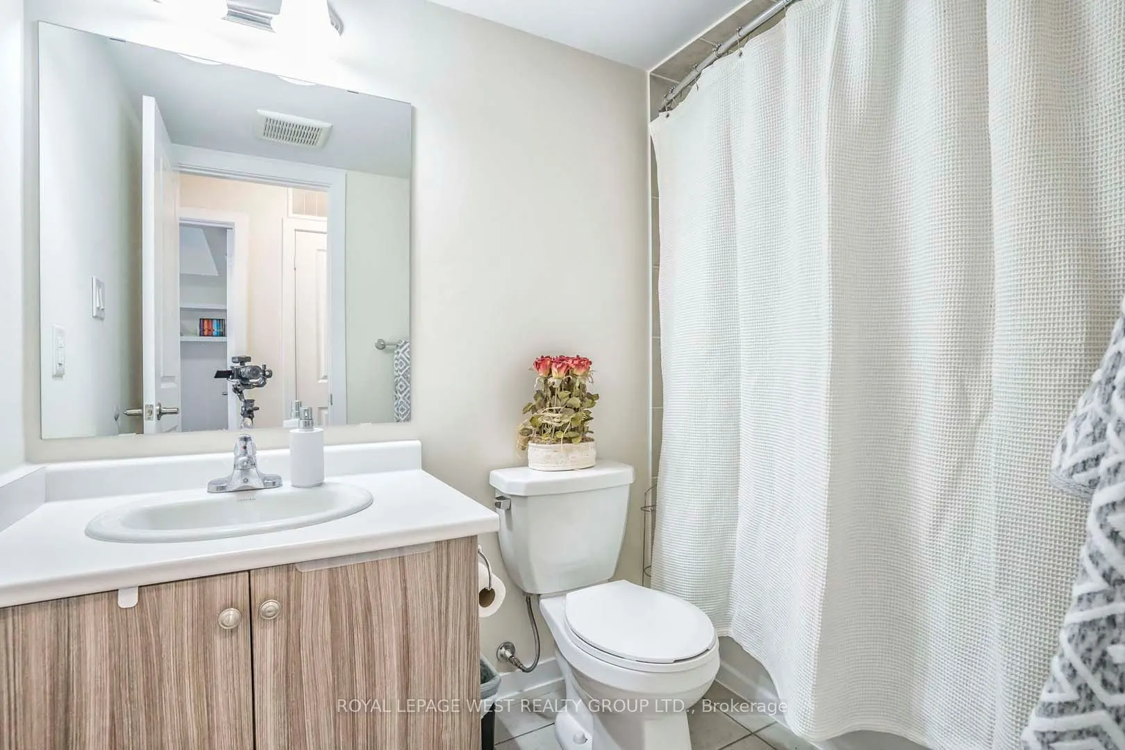 2355 Sheppard Avenue W #238