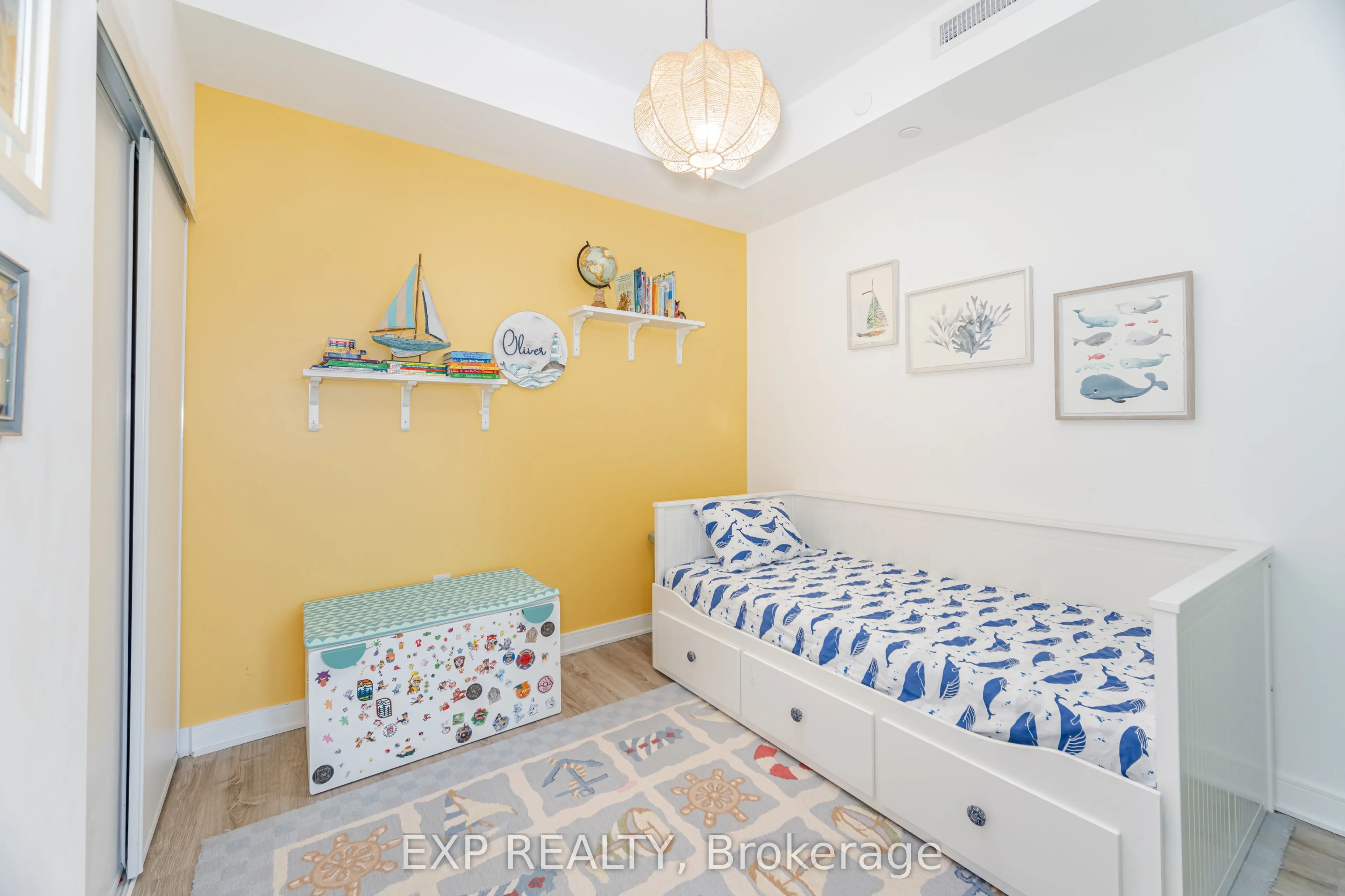 25 Neighbourhood Lane #812