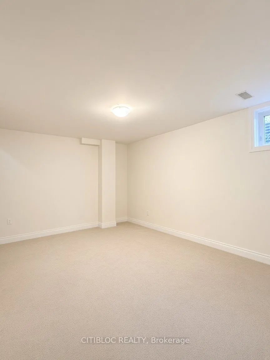 22 Sarah Jackson Crescent