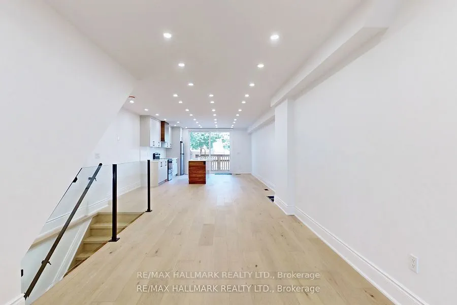 58 Corbett Avenue #Lower