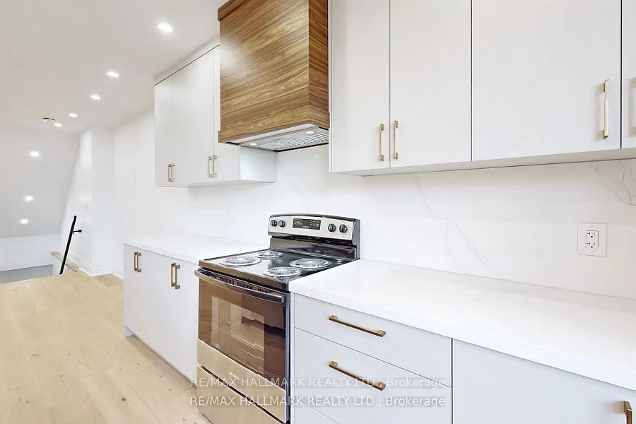 58 Corbett Avenue #Lower