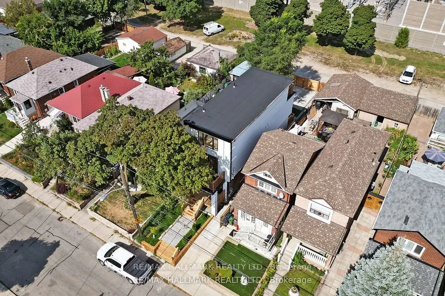 58 Corbett Avenue #Lower