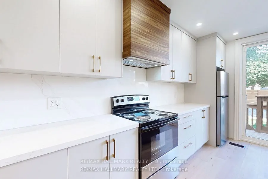 58 Corbett Avenue #Lower