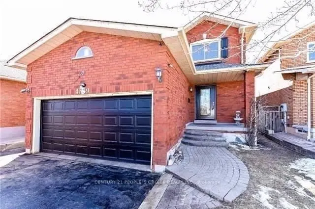 4339 Radisson(Basement) Crescent W