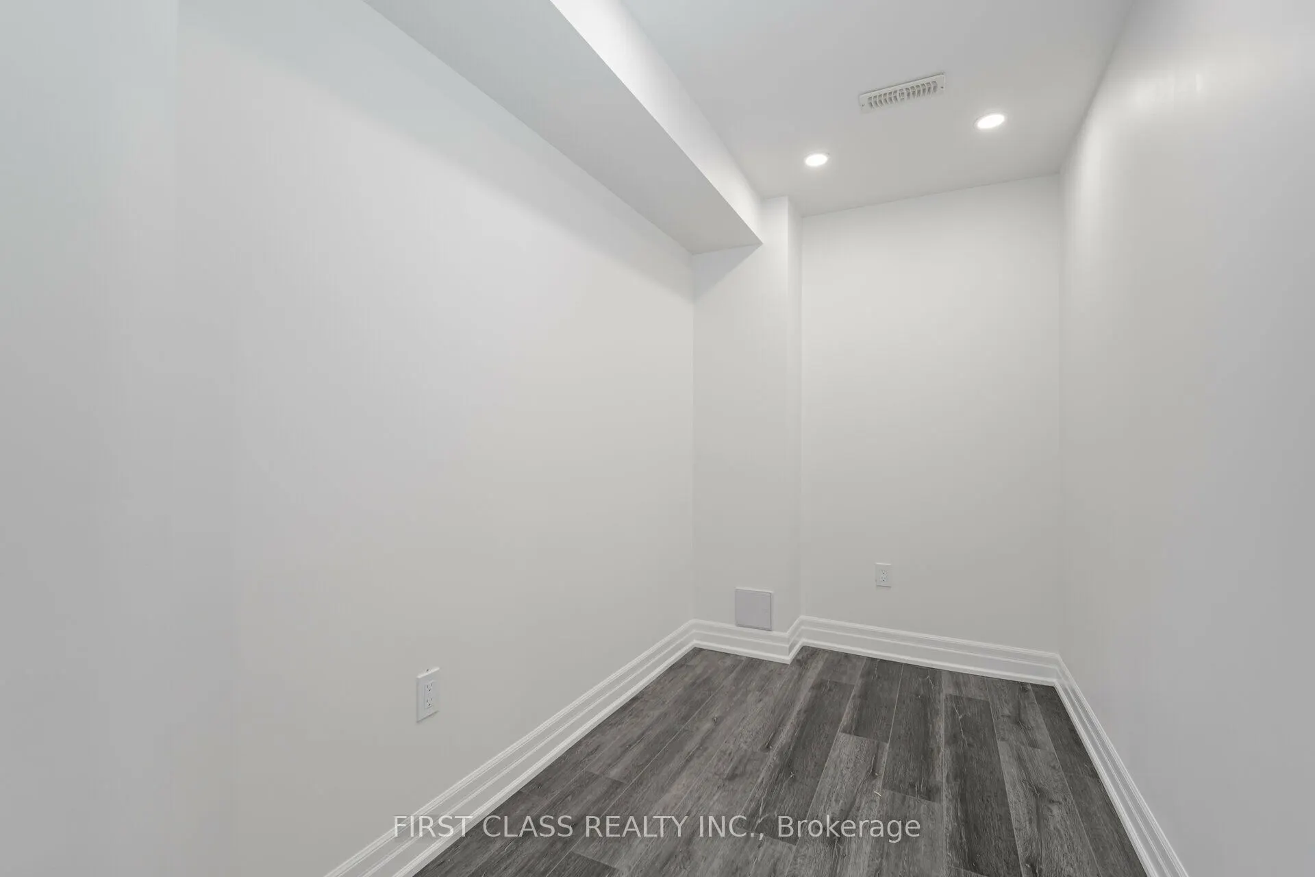 146 Rising Hill Ridge W