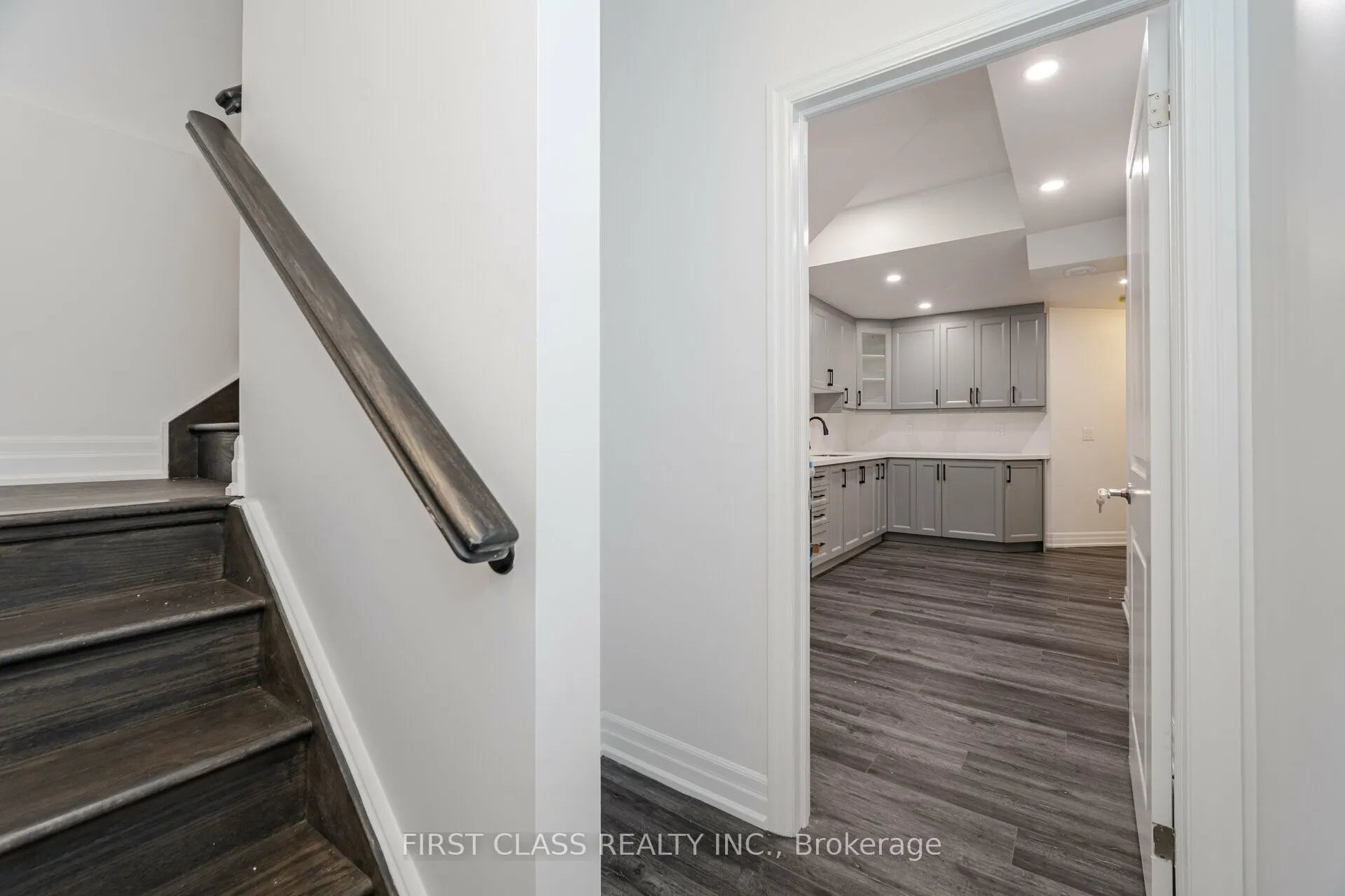 146 Rising Hill Ridge W