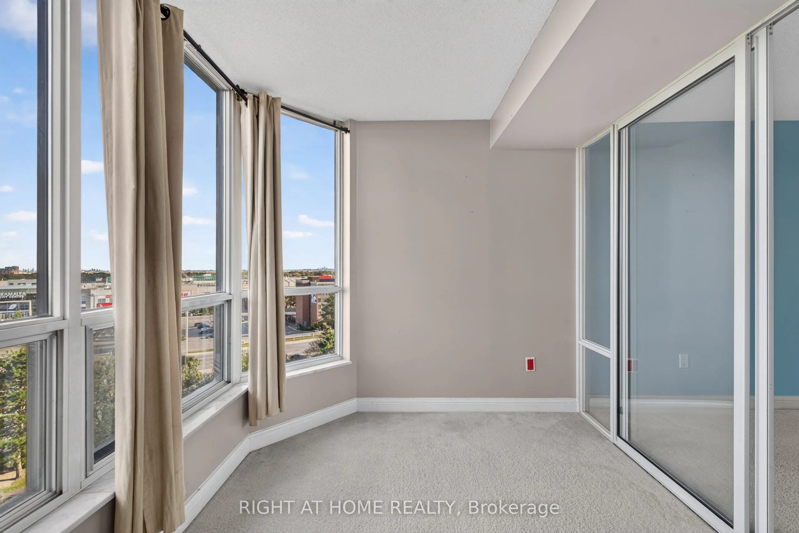 22 Hanover Road #708