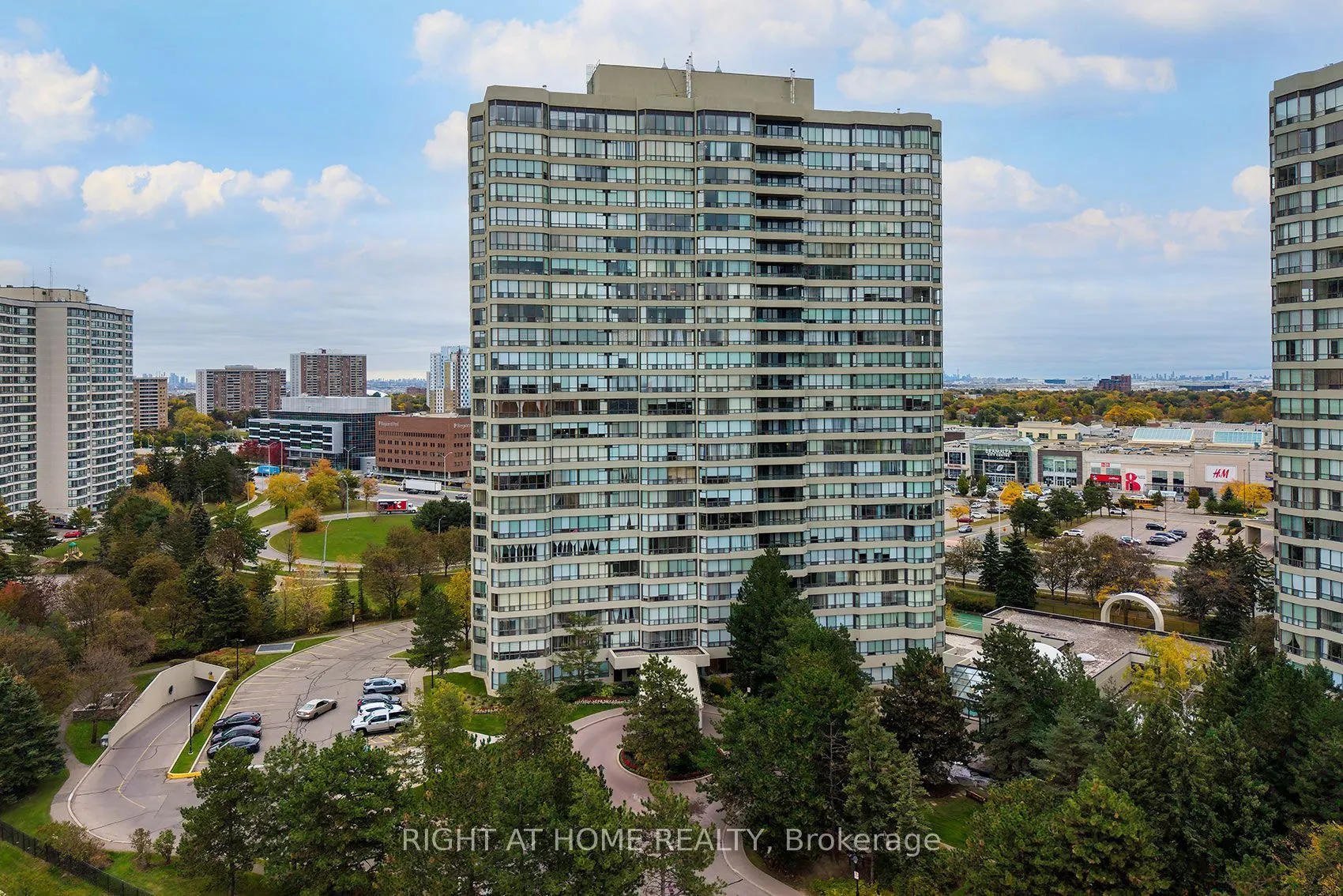 22 Hanover Road #708