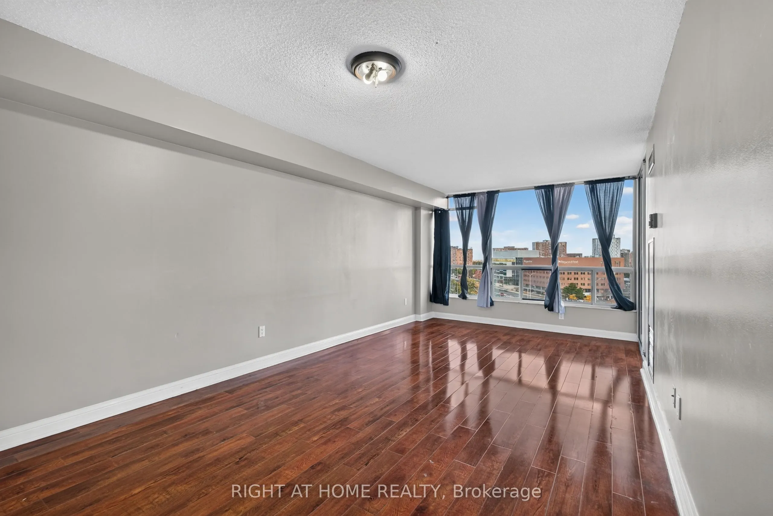 22 Hanover Road #708