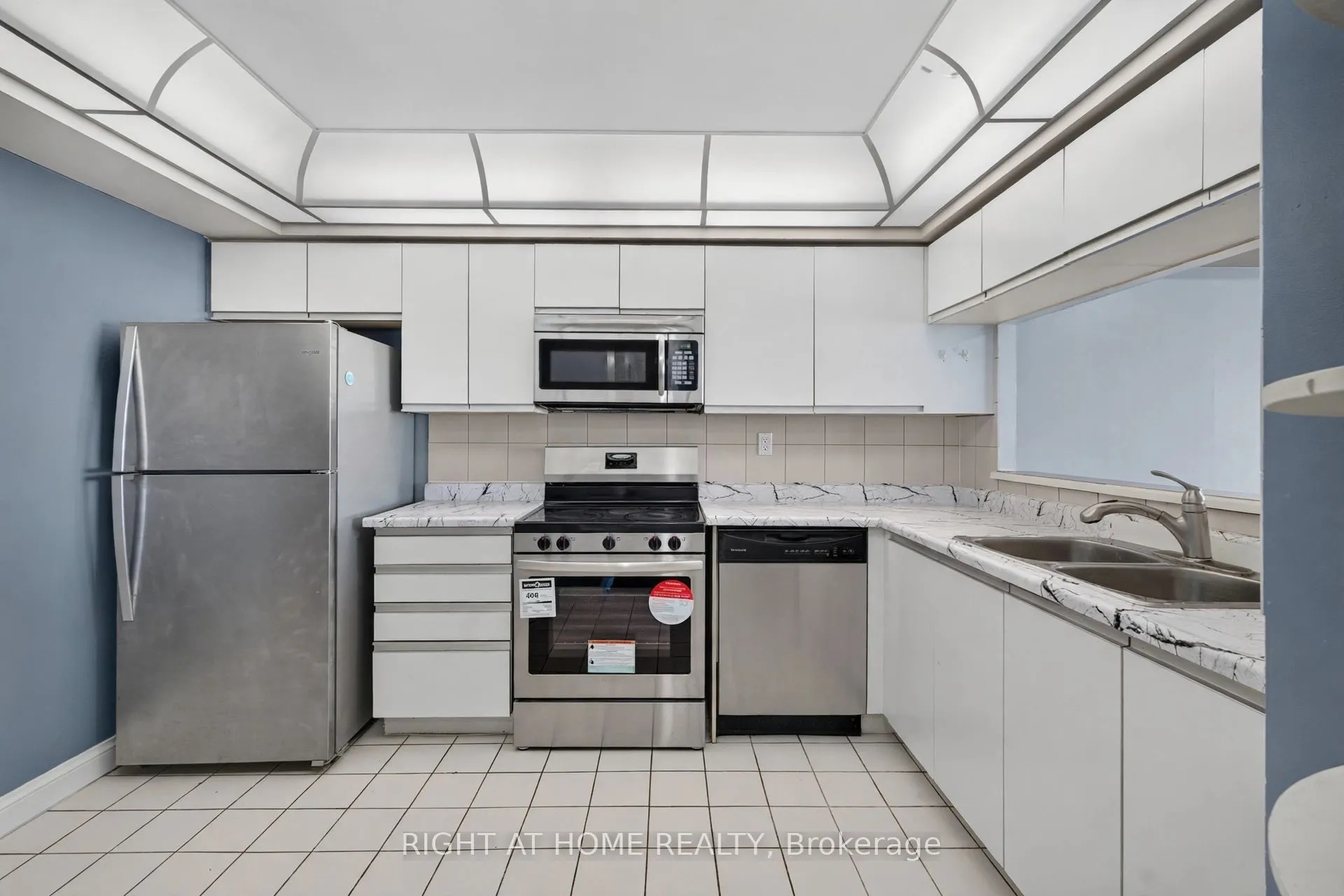 22 Hanover Road #708