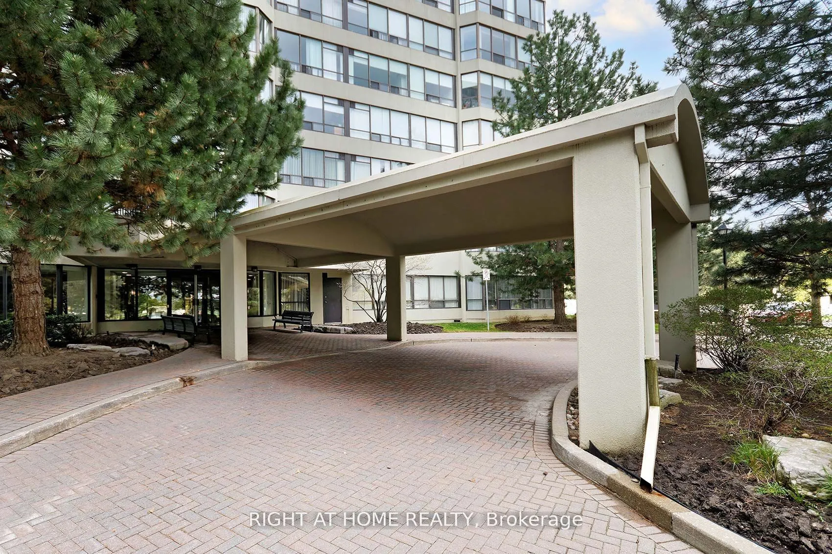 22 Hanover Road #708