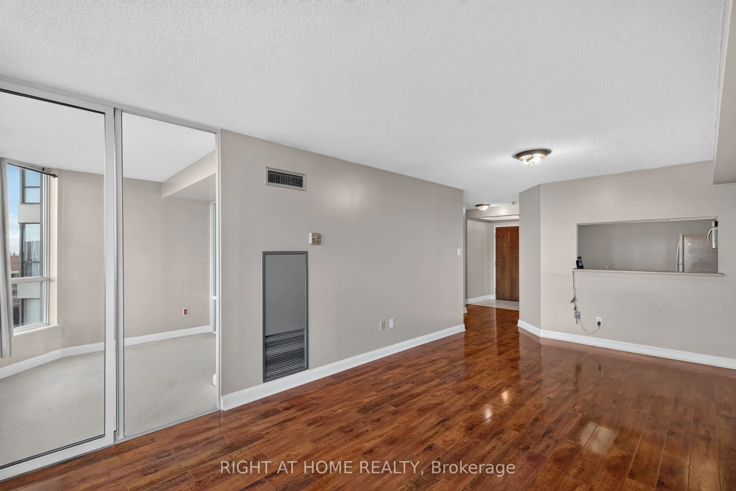 22 Hanover Road #708
