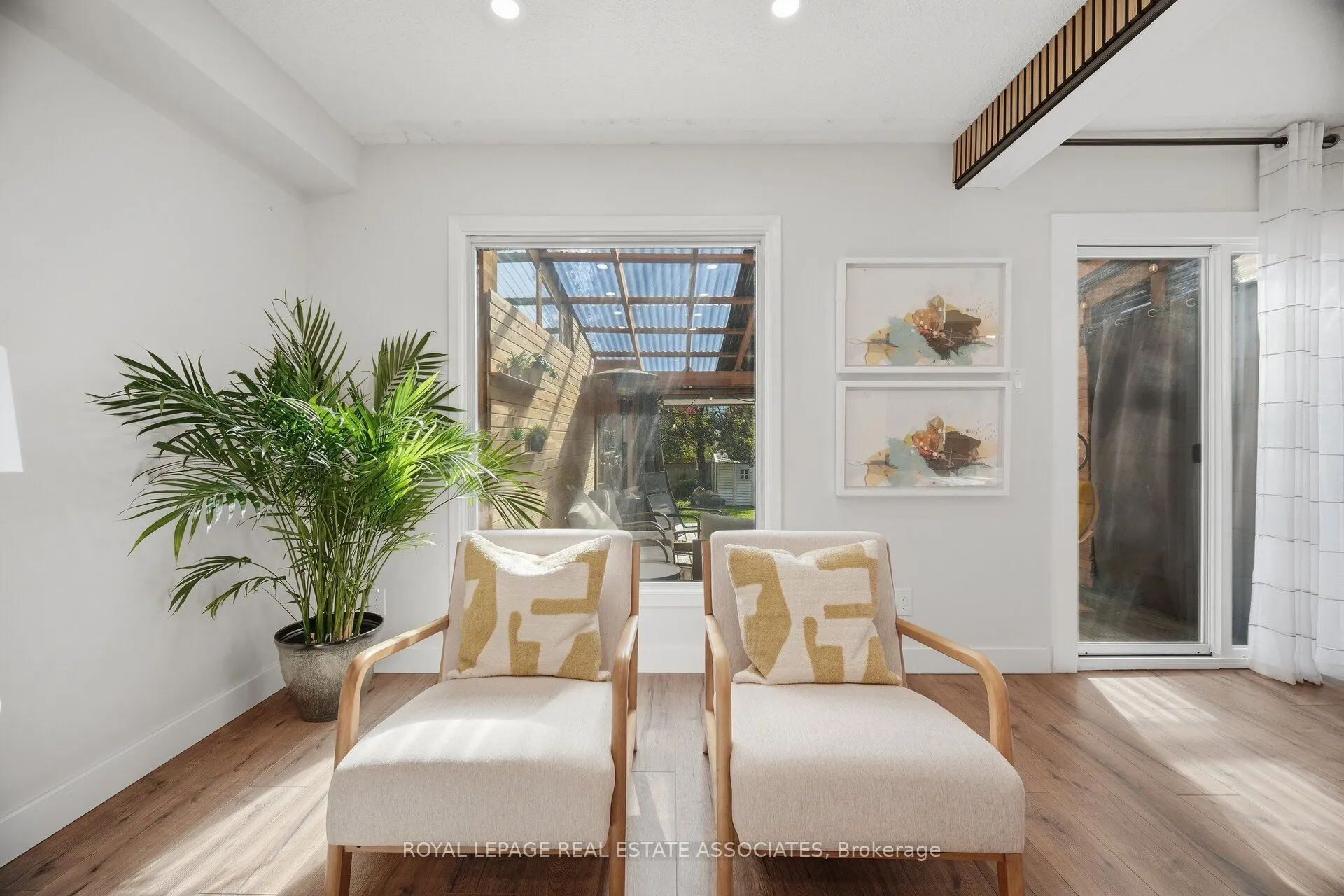 4002 Bishopstoke Lane