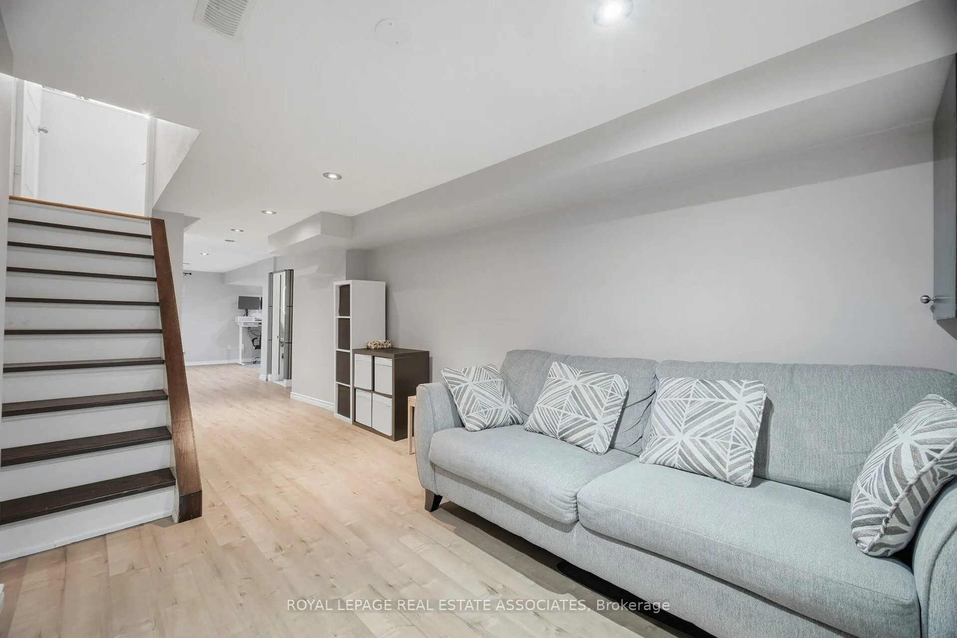 4002 Bishopstoke Lane