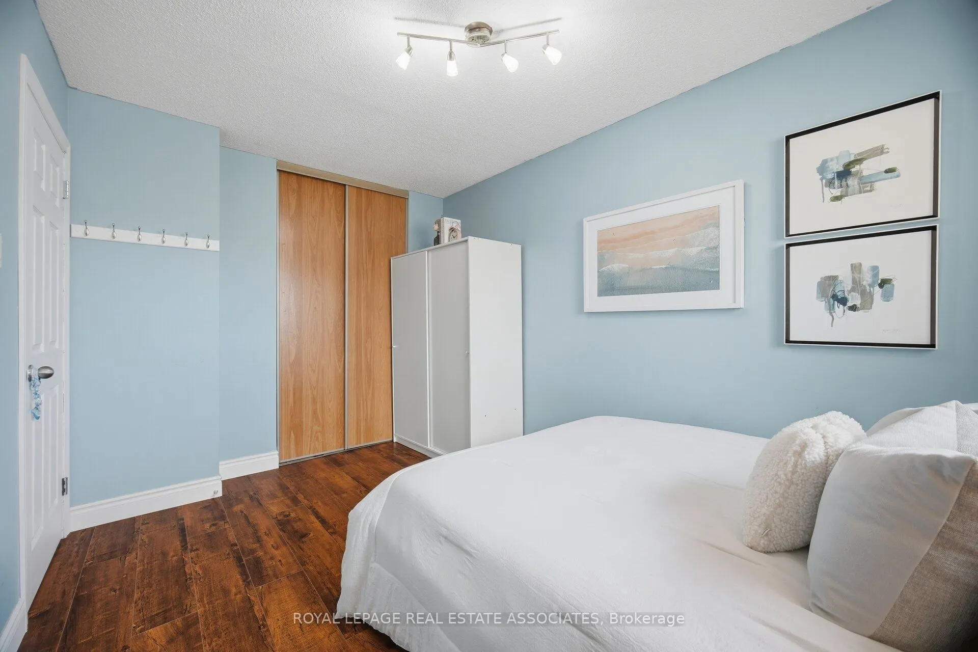 4002 Bishopstoke Lane