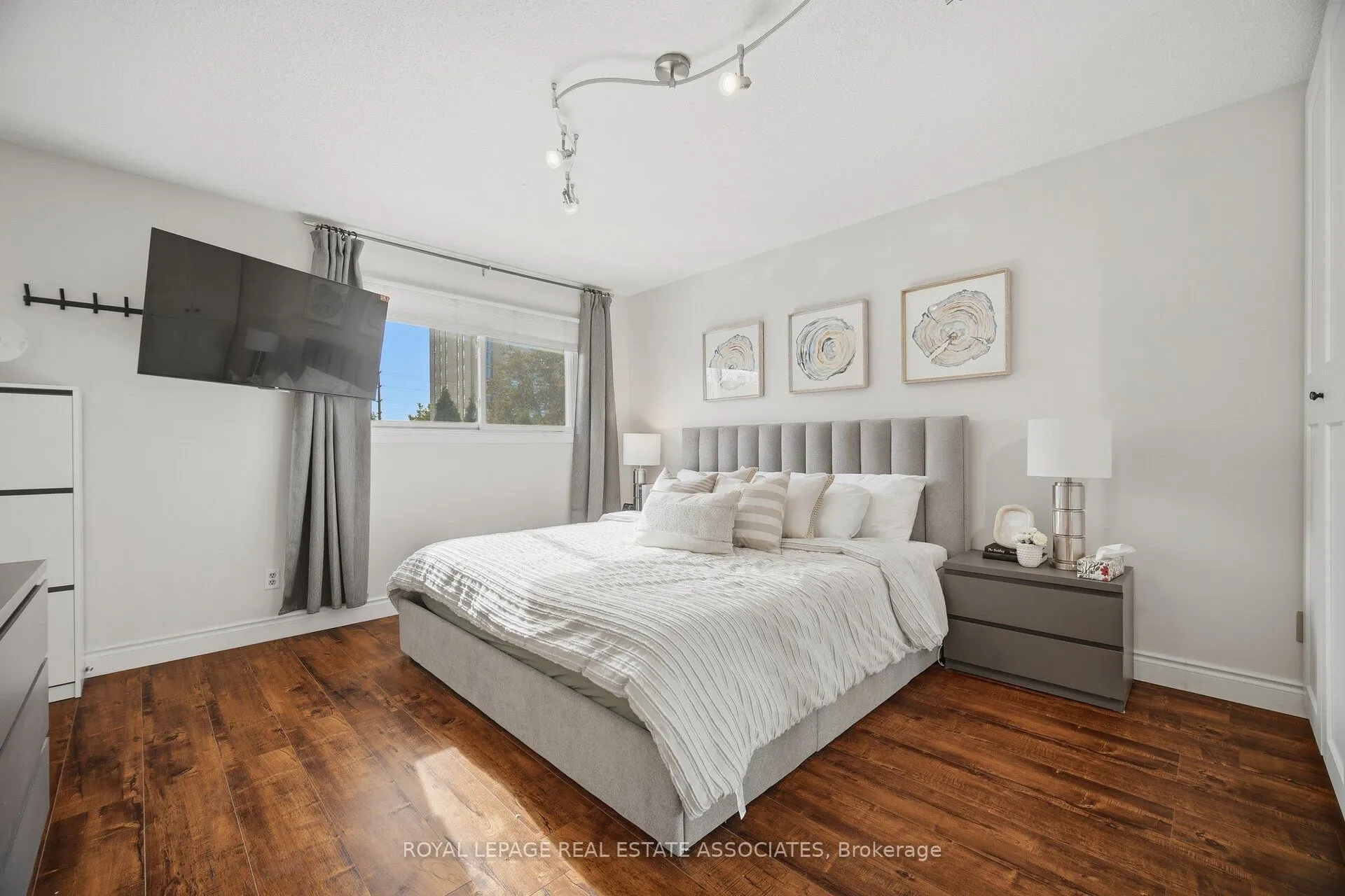 4002 Bishopstoke Lane