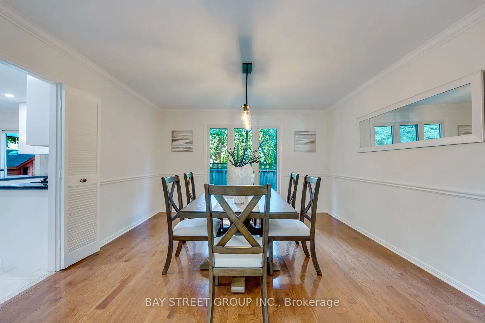 2234 Bennington Gate