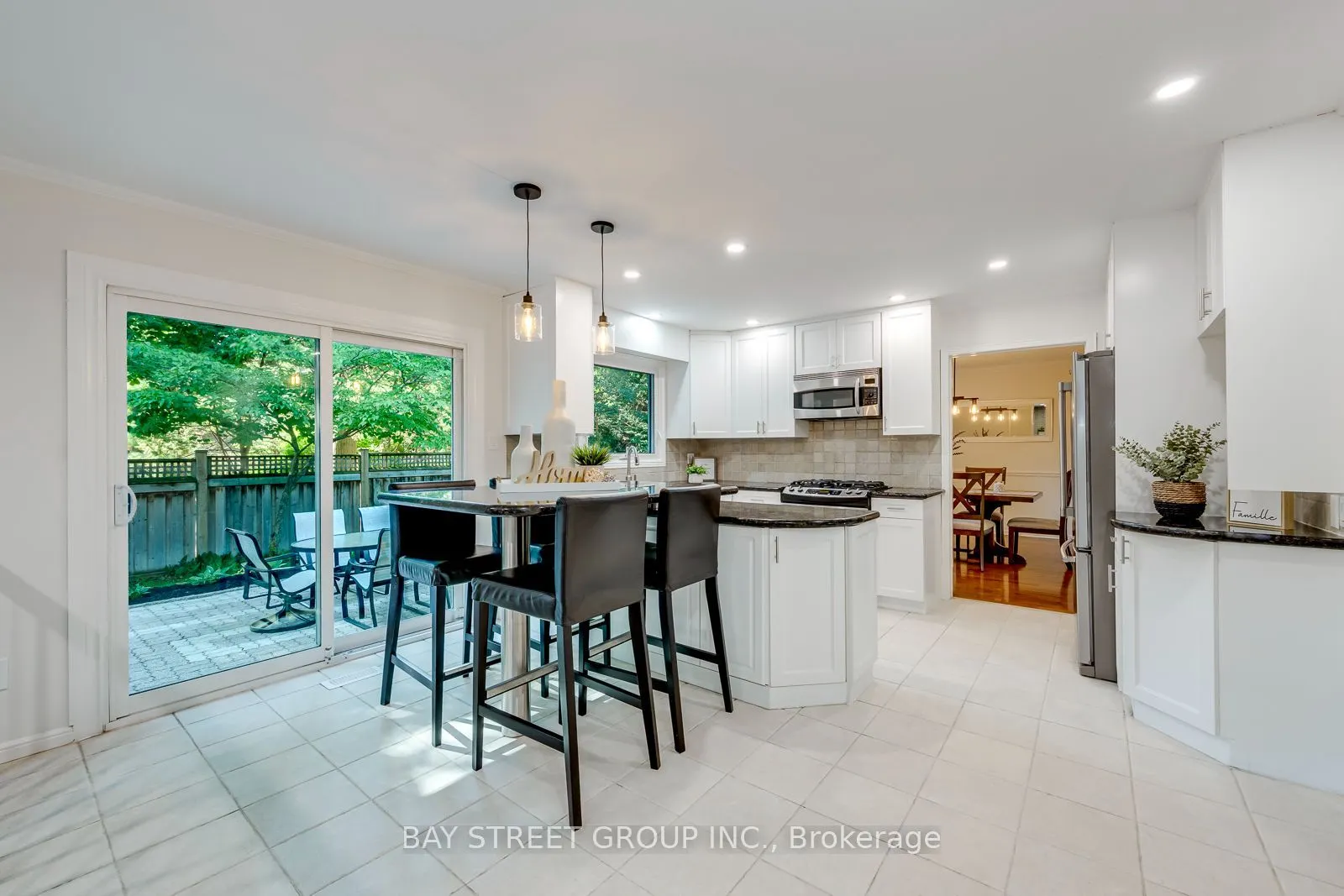 2234 Bennington Gate