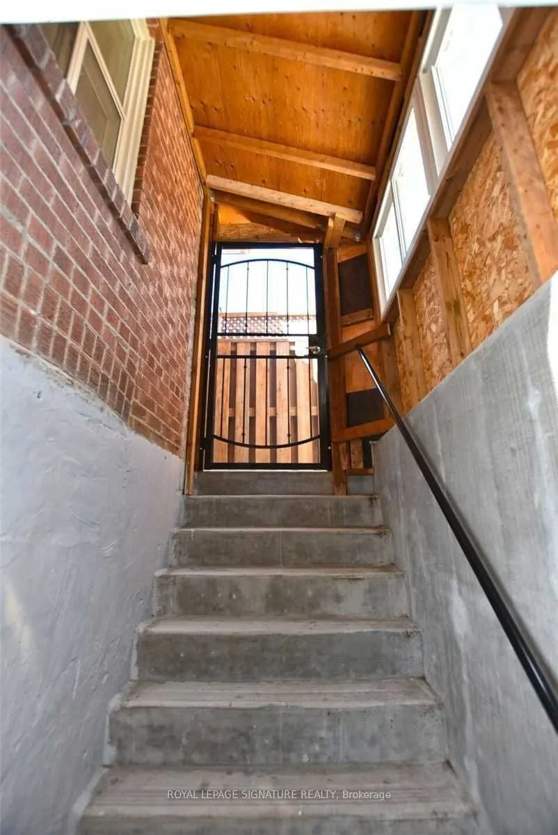 103 Richardson Avenue