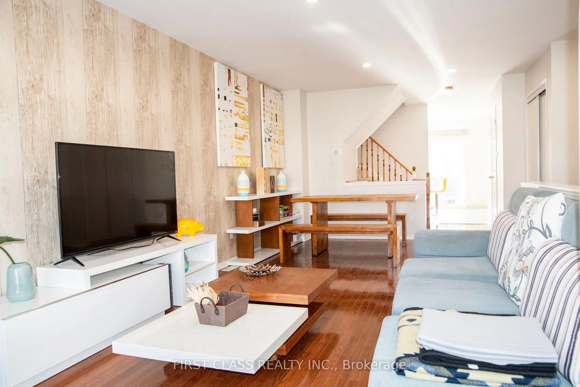 7224 Deanlee Court