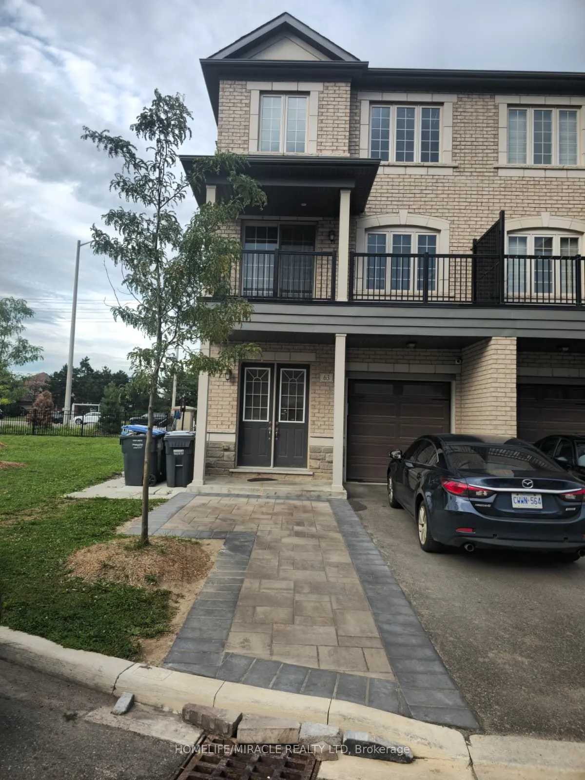 63 Hashmi Place E