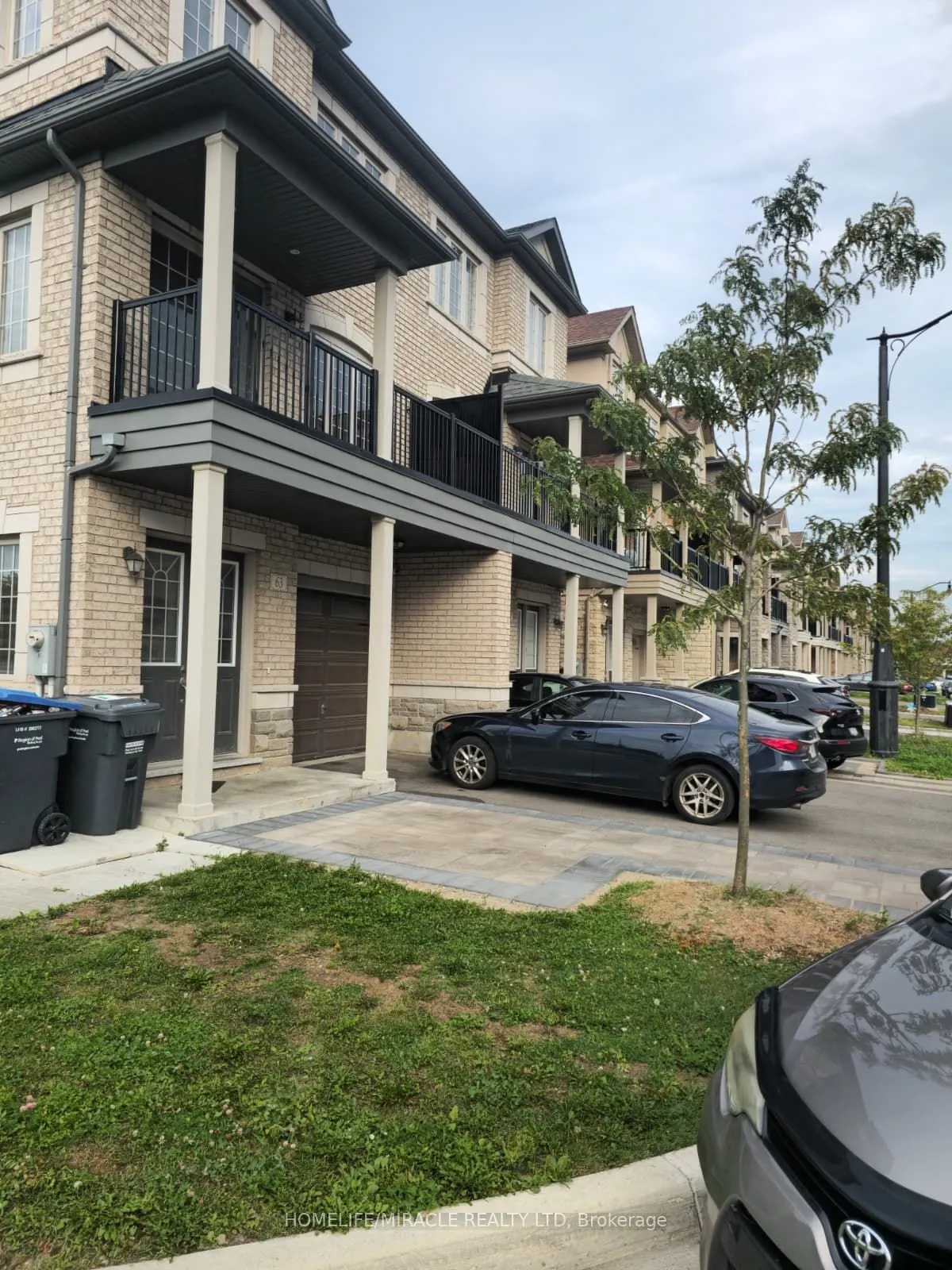 63 Hashmi Place E